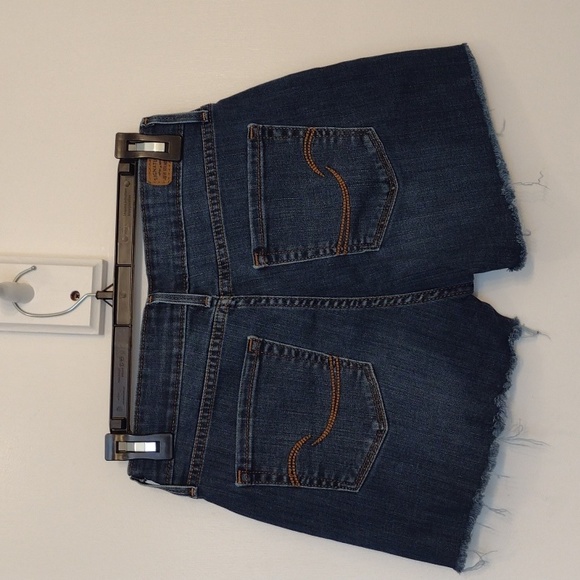 Signature Levi Strauss Dark Blue Denim Jean Shorts size 2 - Picture 8 of 12